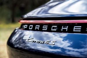 Porsche 911 Carrera 4S 2019 года  (JP)